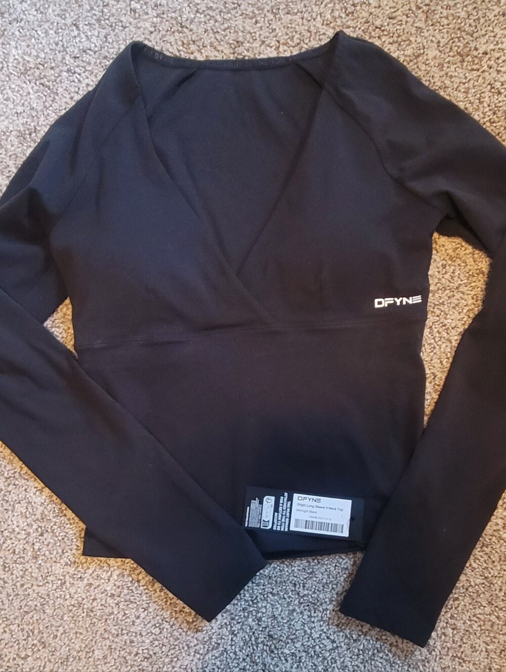 NWT DFYNE Origin Long Sleeve V-Neck Top - Midnight Black Size L